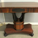 905 3073 COFFEE TABLE